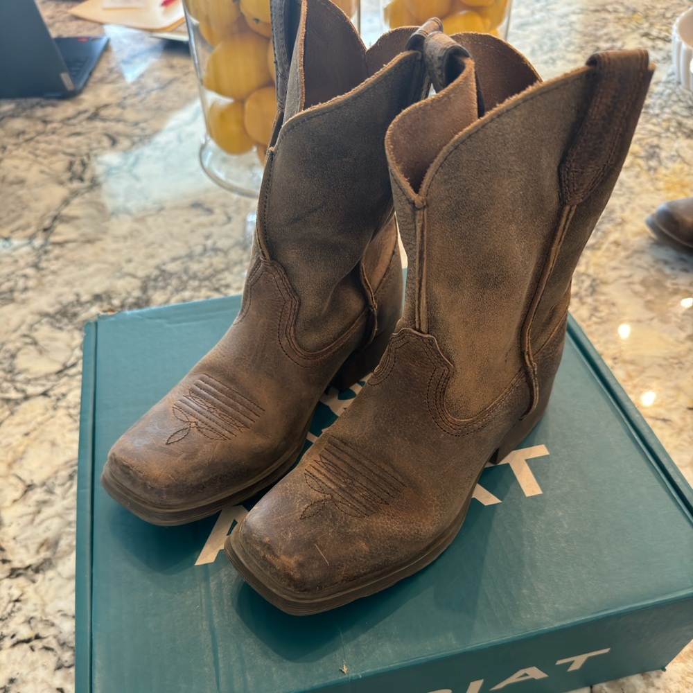 Ariat Cowboy Boots